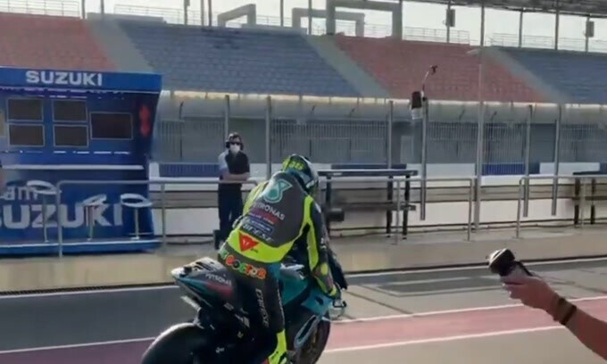 MotoGP, Test Qatar: la prima uscita di Rossi con i colori Petronas