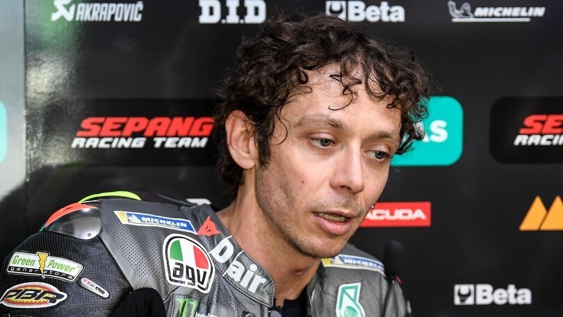 MotoGP, Rossi: “Ci sono poche donne nel Motomondiale”