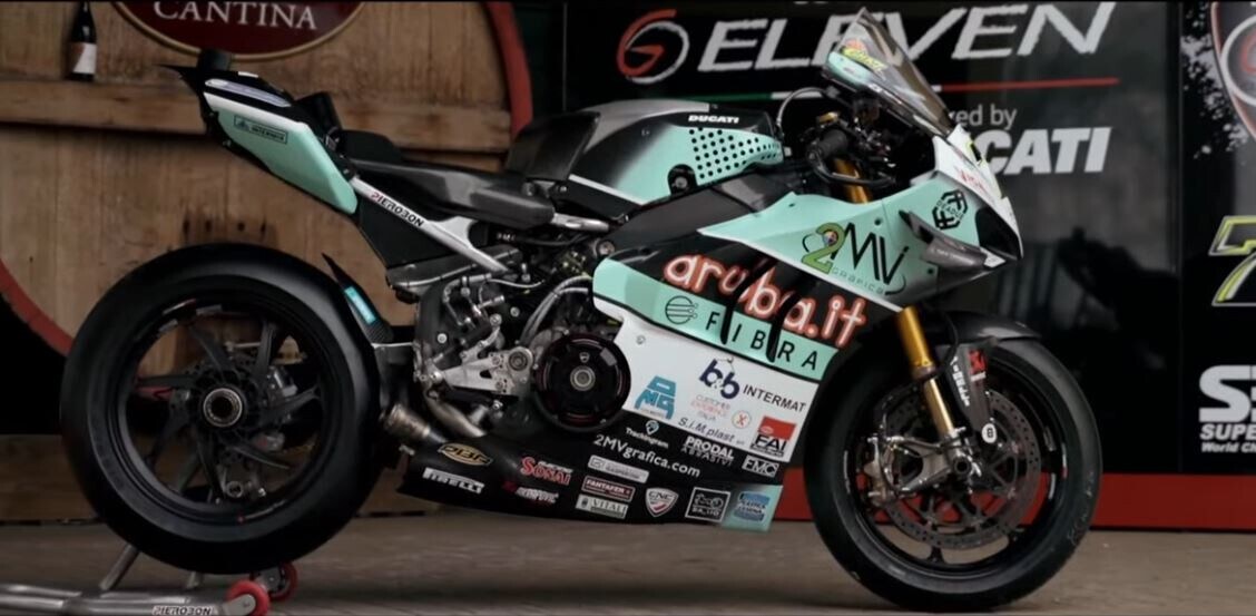 SBK, LIVE: la presentazione del Team Go Eleven