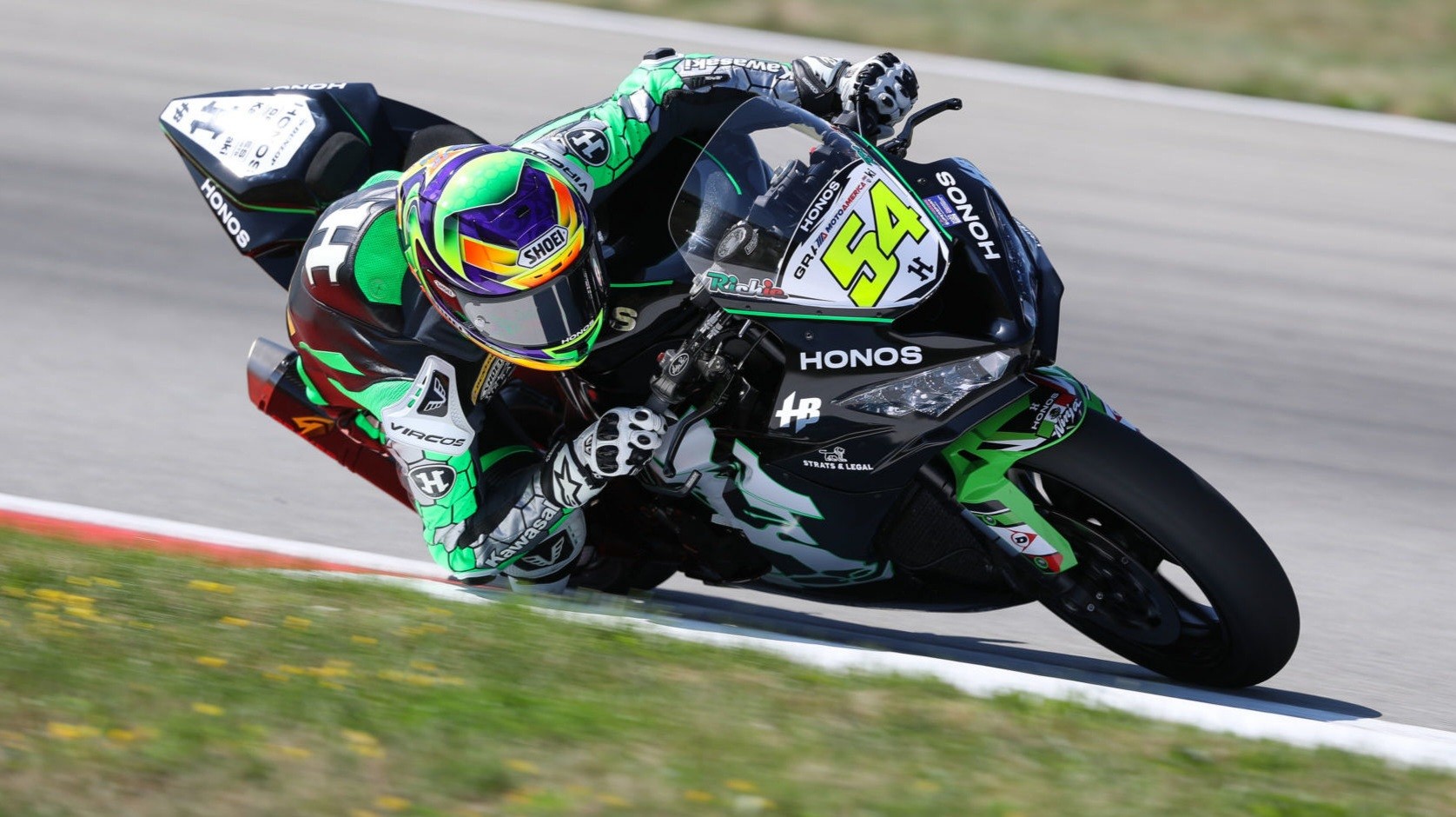 MotoAmerica: Honos HVMC Racing punta in alto con Escalante e Alexander