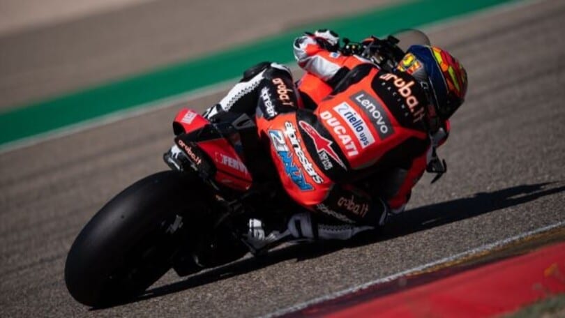 SBK Test, Day 2: ad Aragòn, Rinaldi risponde a Davies a metà giornata
