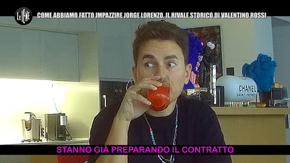 Jorge Lorenzo vittima di uno scherzo delle Iene FOTO