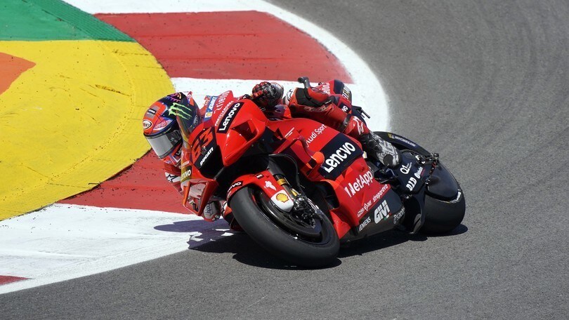 MotoGP, it’s Bagnaia who leads for team Ducati