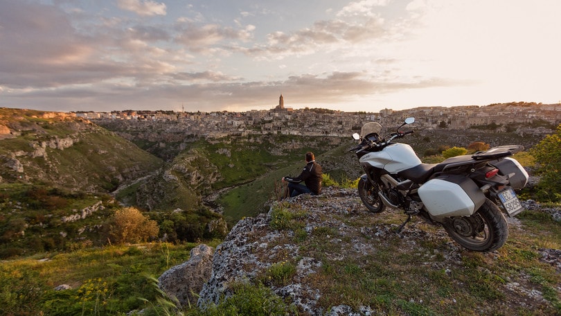 Giri e Gare: Puglia e Basilicata, una luce che incanta