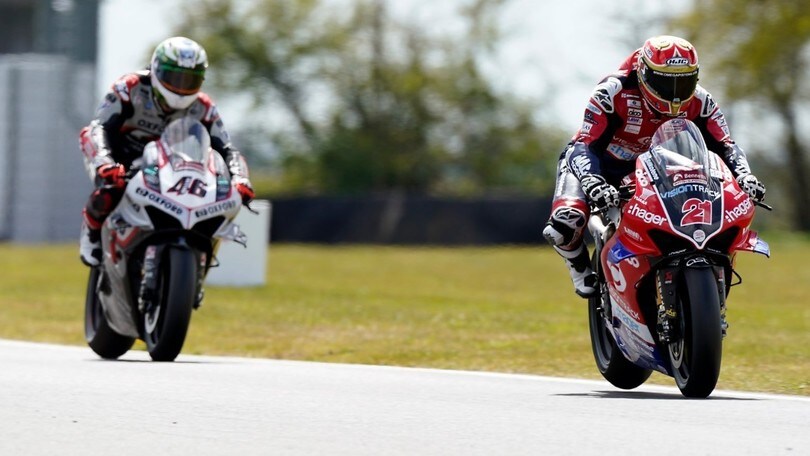 BSB, test Snetterton: il meteo rovina i piani, Iddon il più veloce