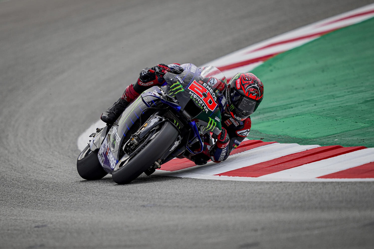 MotoGP Catalogna: quinta pole di fila per Quartararo, 5° Morbidelli