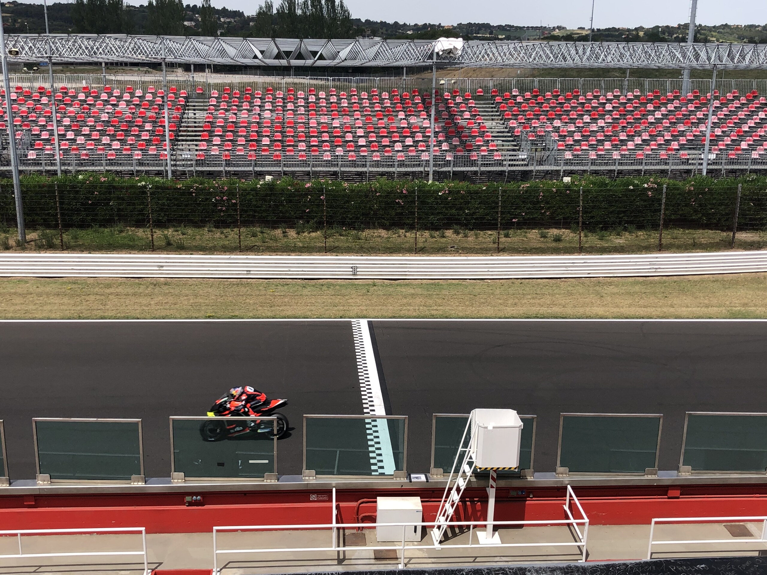 Dovizioso e non solo in azione a Misano: le prime foto dei test MotoGP