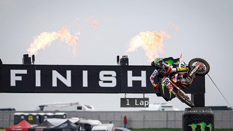 MXGP di Gran Bretagna: Cairoli torna a vincere