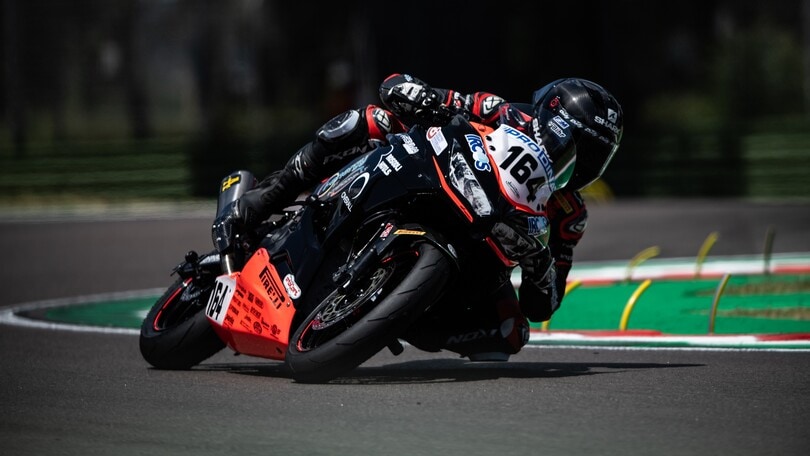 CIV SS300, Imola: De Cancellis beffa Vannucci in Gara 1