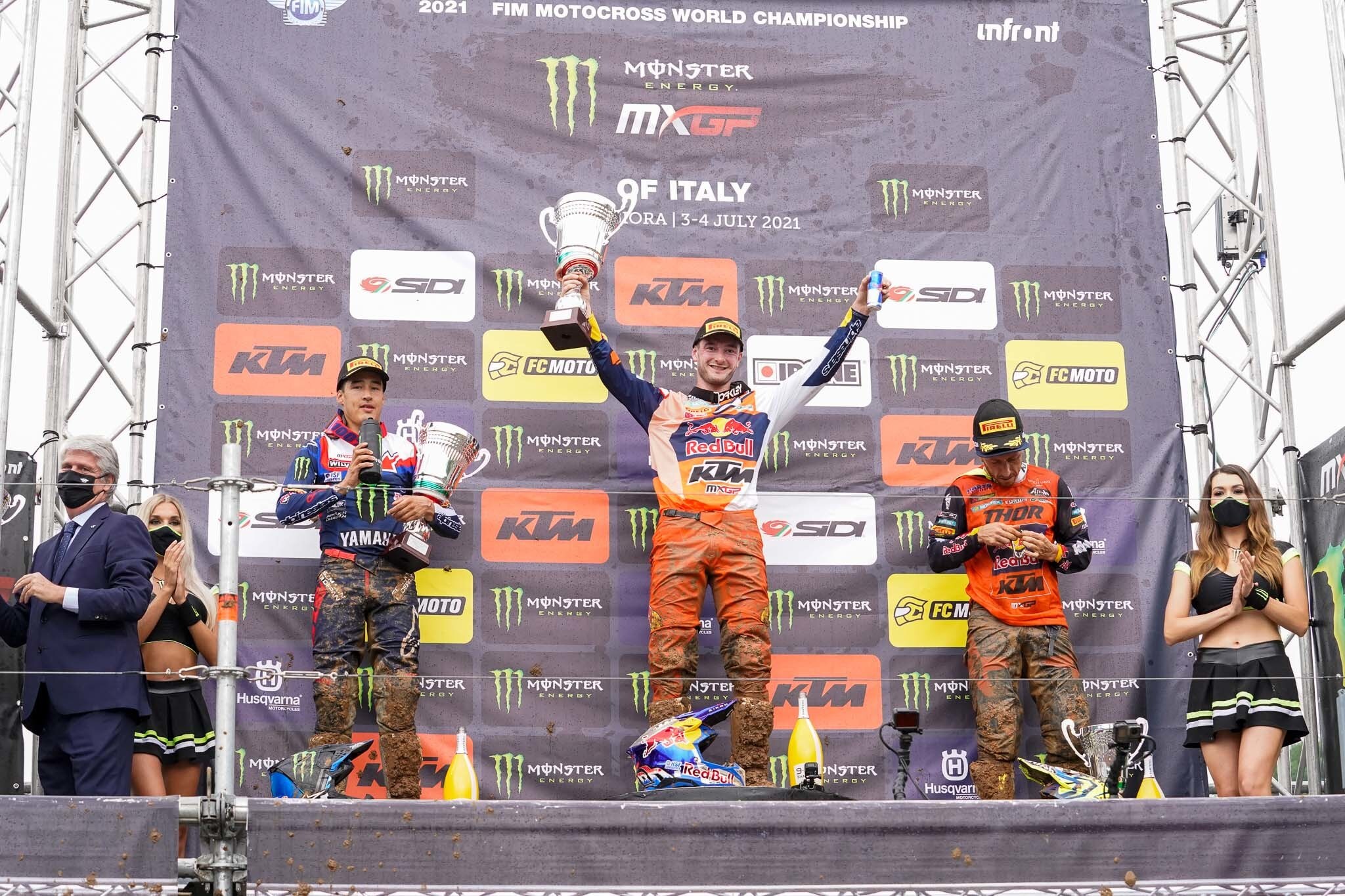 MXGP d'Italia: vince Herlings, Cairoli sul podio