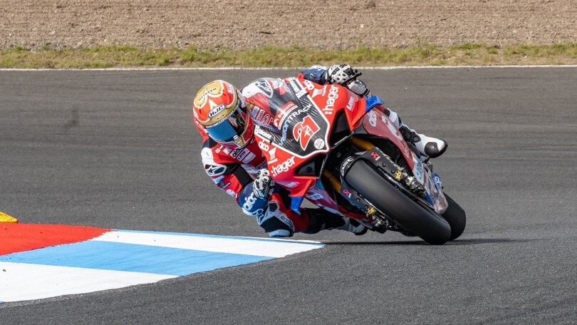BSB: Christian Iddon vince Gara 1 a Knockhill, O'Halloran secondo
