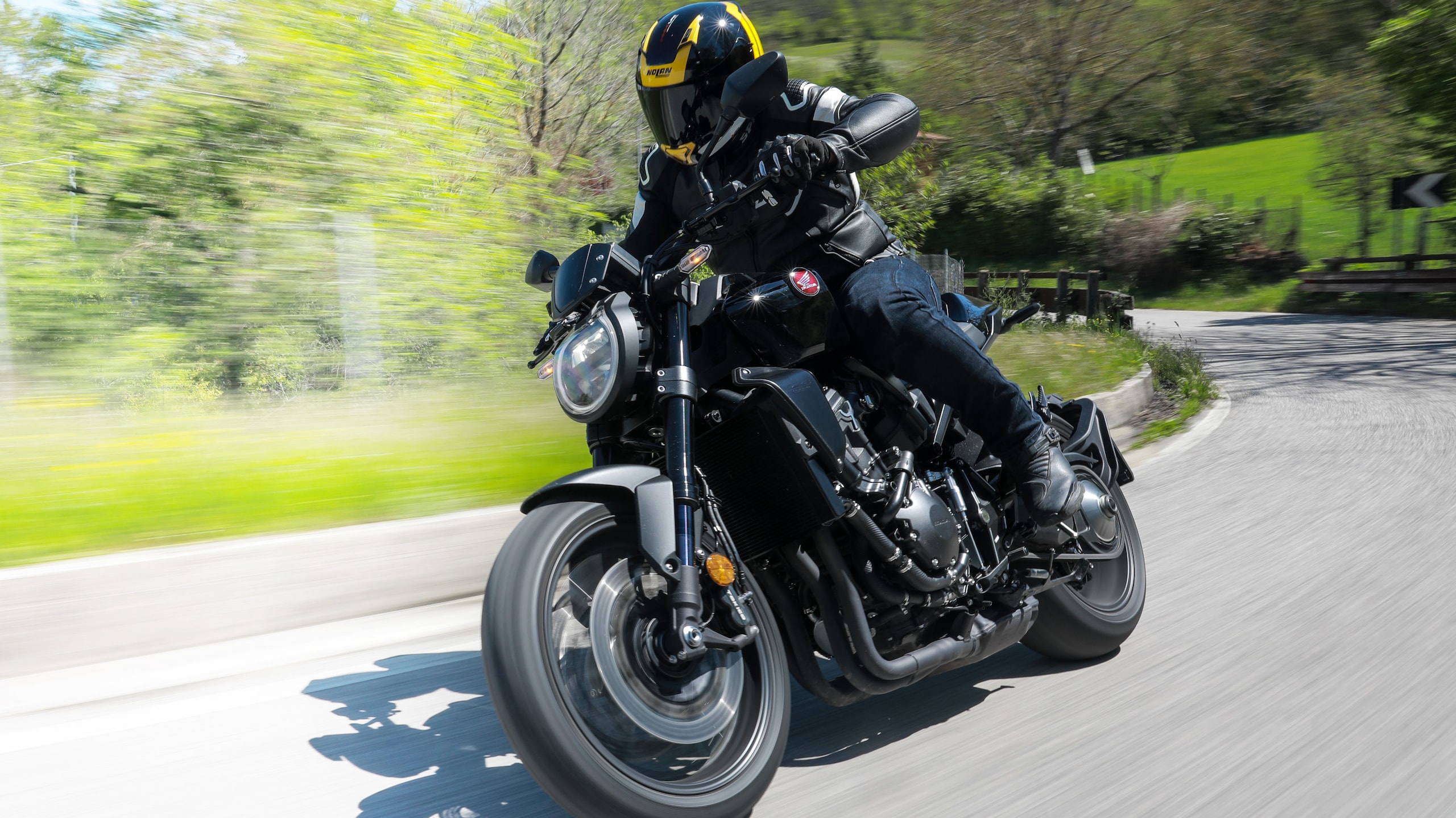 TheTest: Honda CB1000R Black Edition, la pantera nera
