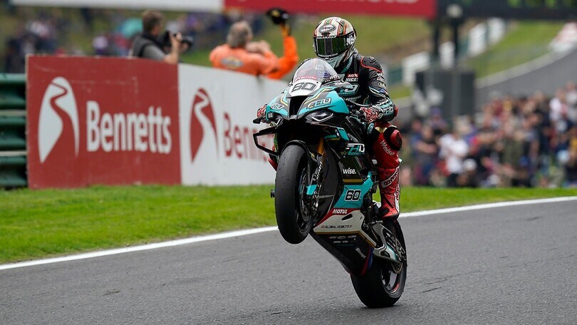 BSB: Peter Hickman trionfa in Gara 1 a Cadwell Park