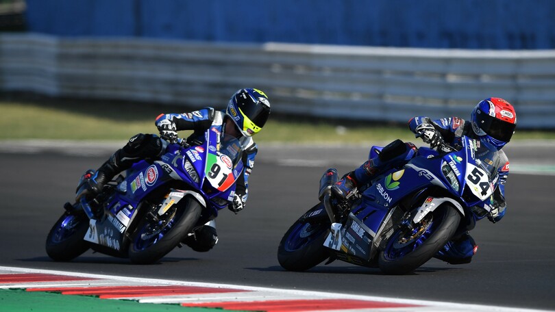 CIV SS300, Mugello: Sofuoglu beffa Vannucci in Gara 1 per 11 millesimi