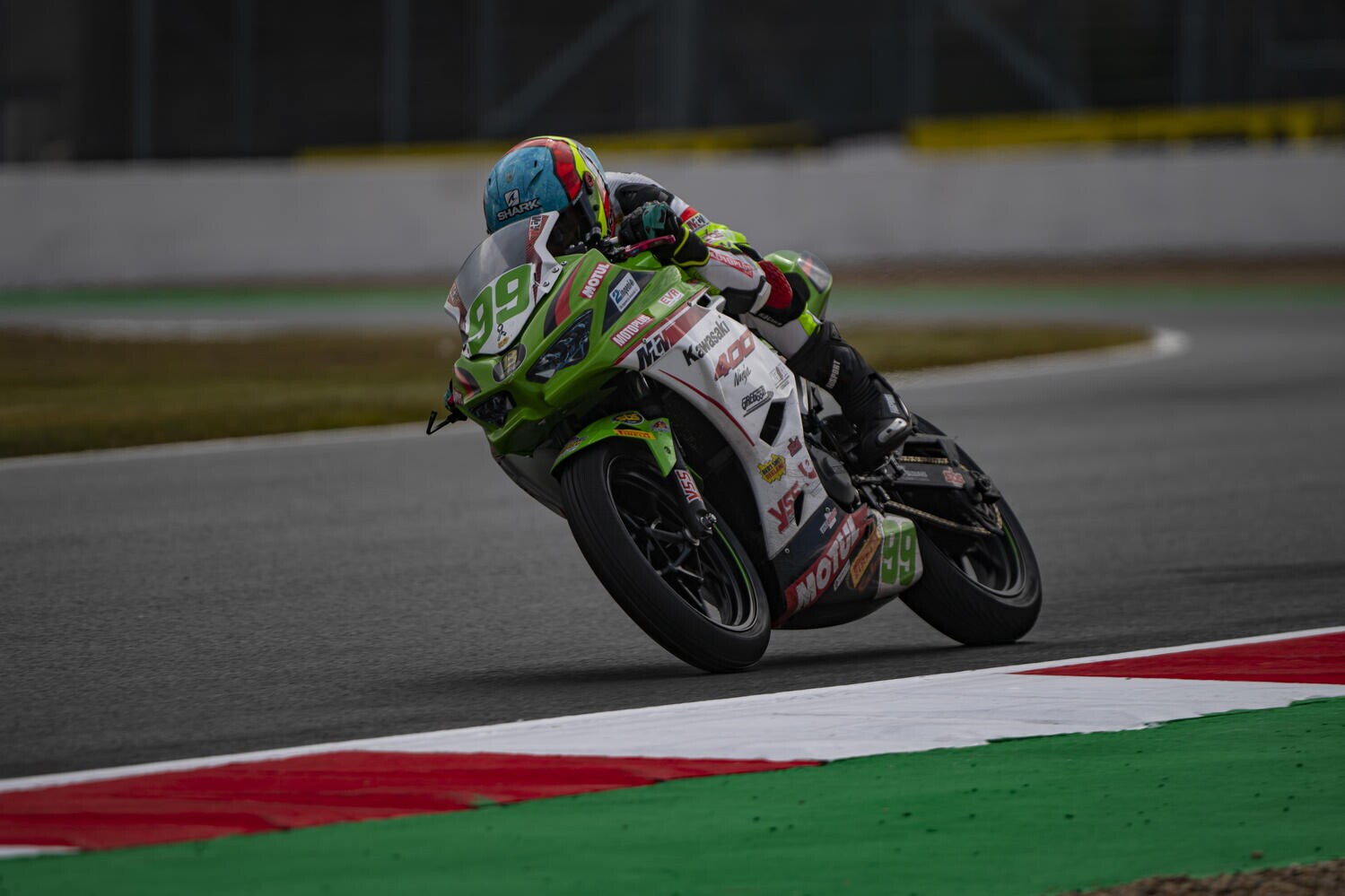 SSP300 Magny-Cours, Superpole: prima pole in carriera per Huertas
