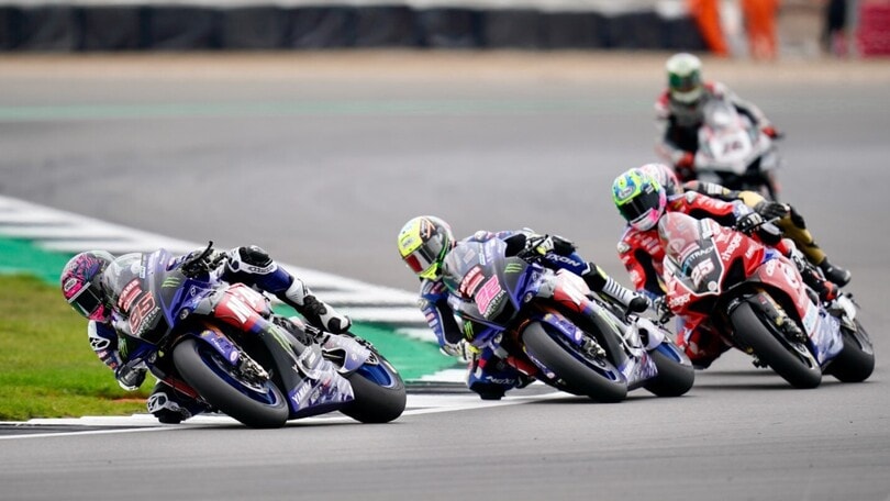 BSB: Yamaha McAms protagonista a Silverstone, Brookes allo Showdown