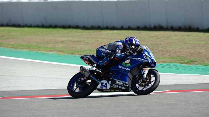 SSP300 Barcellona, Gara 2: Bahattin Sofuoglu in volata su Diaz