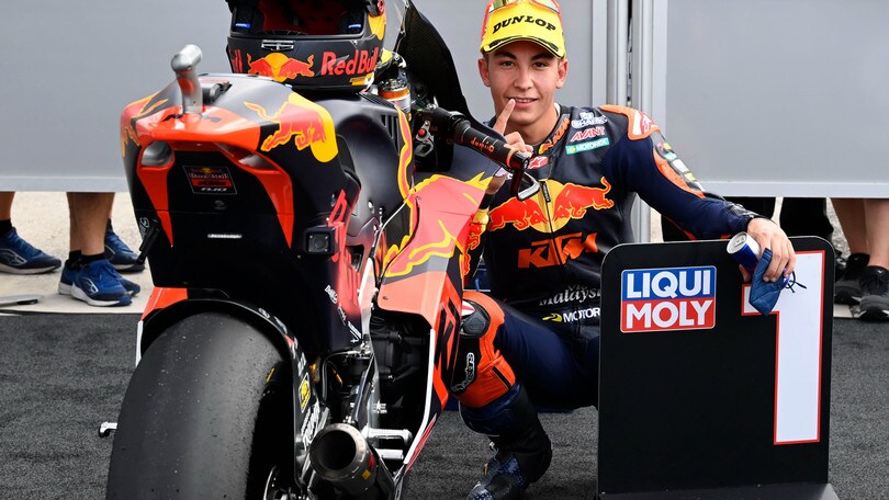 Moto2, GP San Marino: Raul Fernandez vince ancora