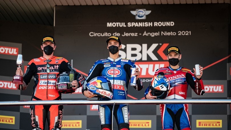 SBK Jerez, ruggito mondiale di Razgatlioglu: beffa Redding in Gara 2, 5° Rea