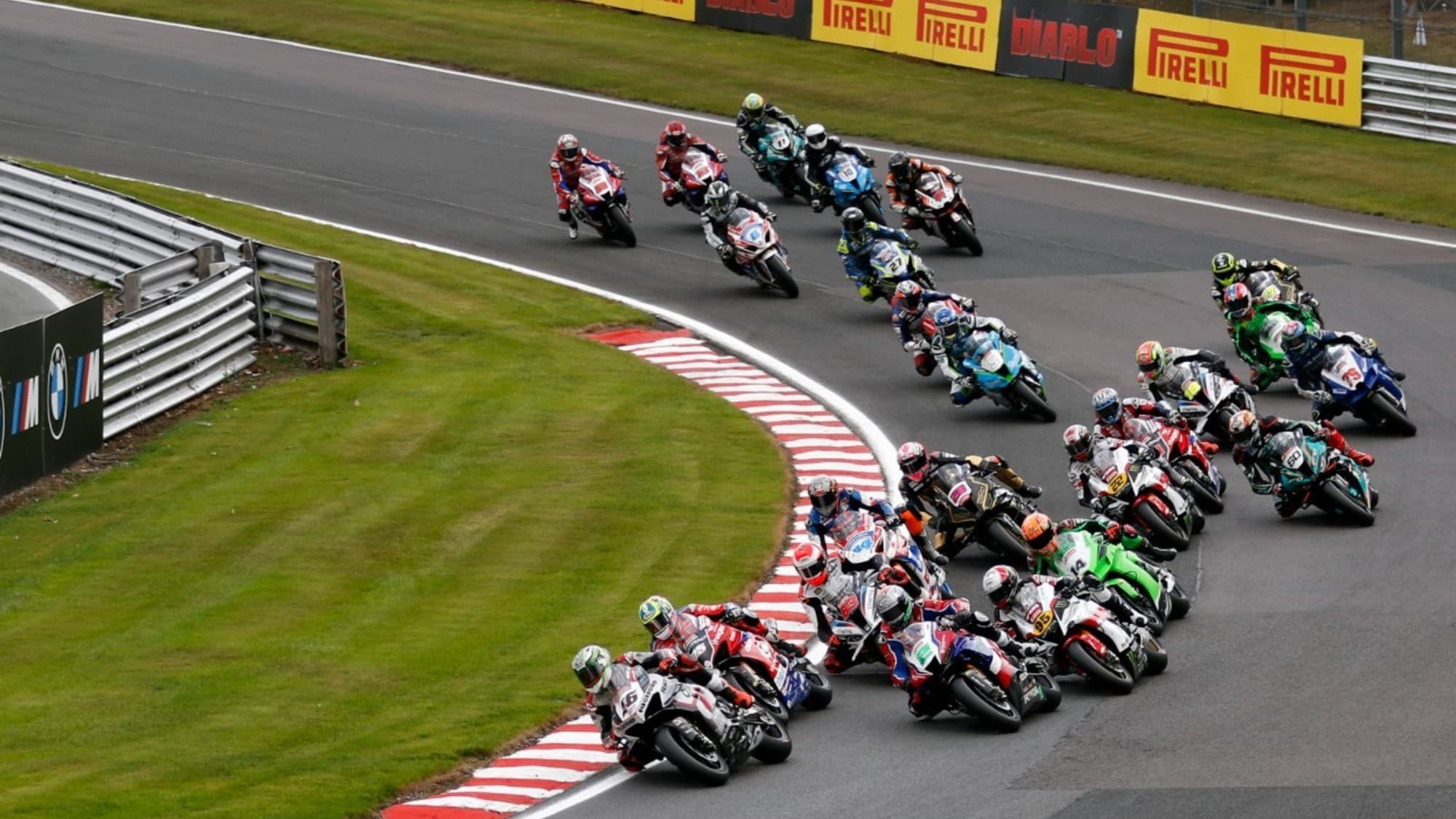 BSB, Mackenzie cerca la conferma nel penultimo Round a Donington Park