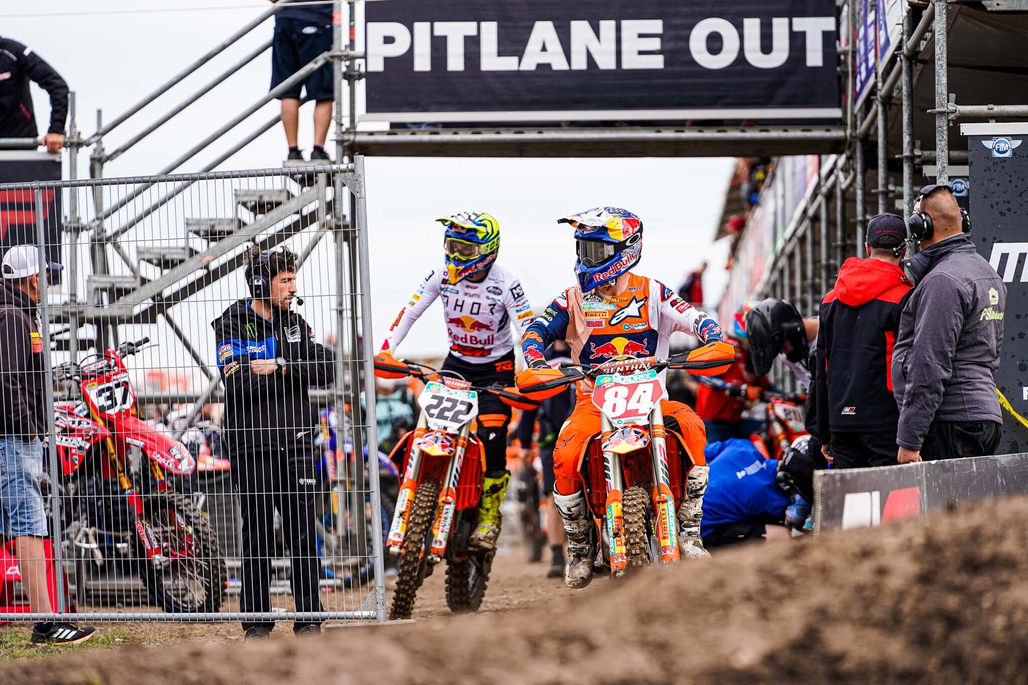MXGP: in Germania pole position a Herlings e Vialle