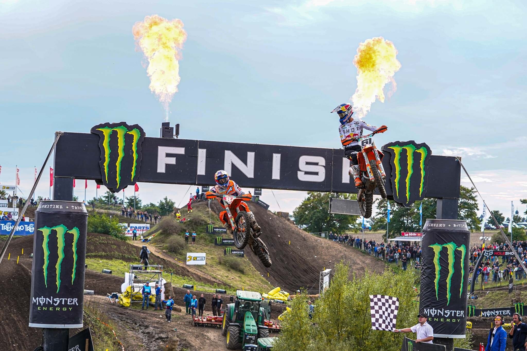 MXGP di Germania: finale drammatico in gara uno