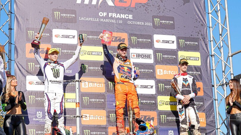 MXGP: Helings, Gajser, Febvre e una corona per tre