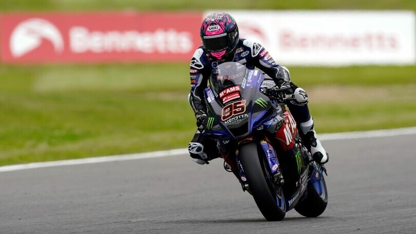 BSB Brands Hatch: Mackenzie s'impone in Gara 1 ed è sempre più leader