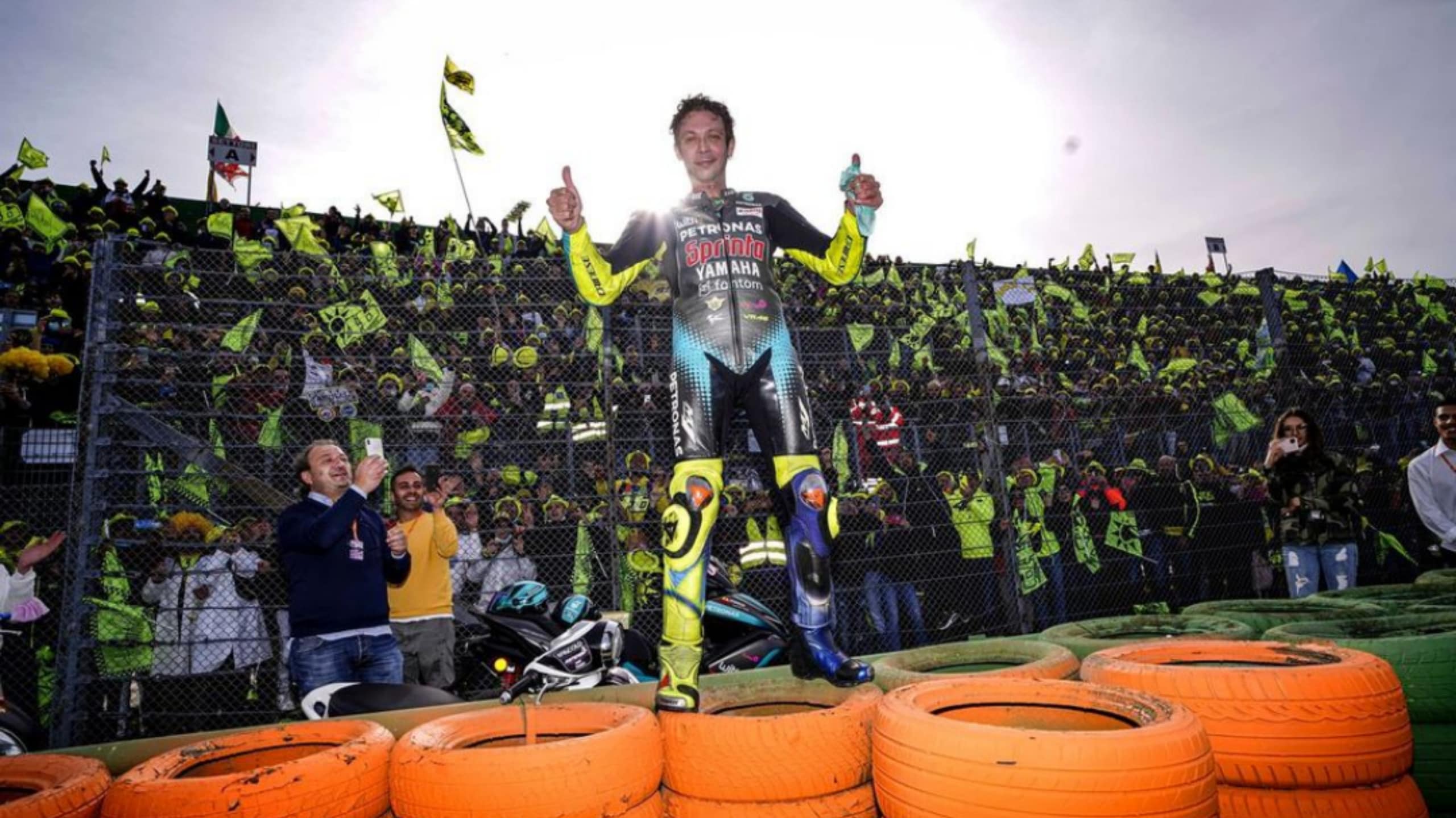 MotoGP: Valentino Rossi saluta la marea gialla a Misano