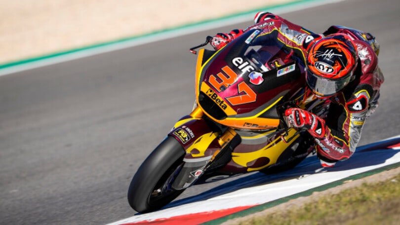Moto2 GP Valencia: Augusto Fernandez guida le Libere 1 con pista bagnata