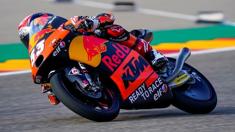 Moto3 Valencia, Oncu al top davanti ad Acosta. Antonelli in Q1