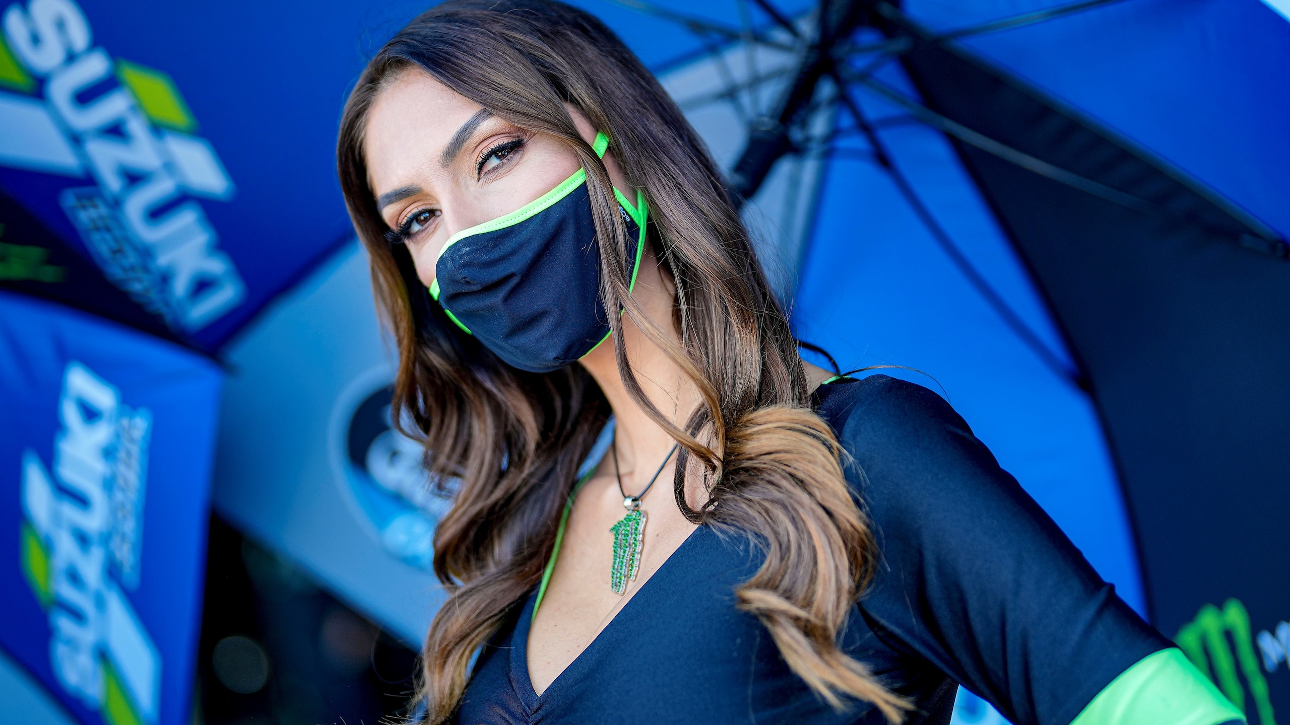 MotoGP Valencia: le ombrelline salutano la stagione 2021