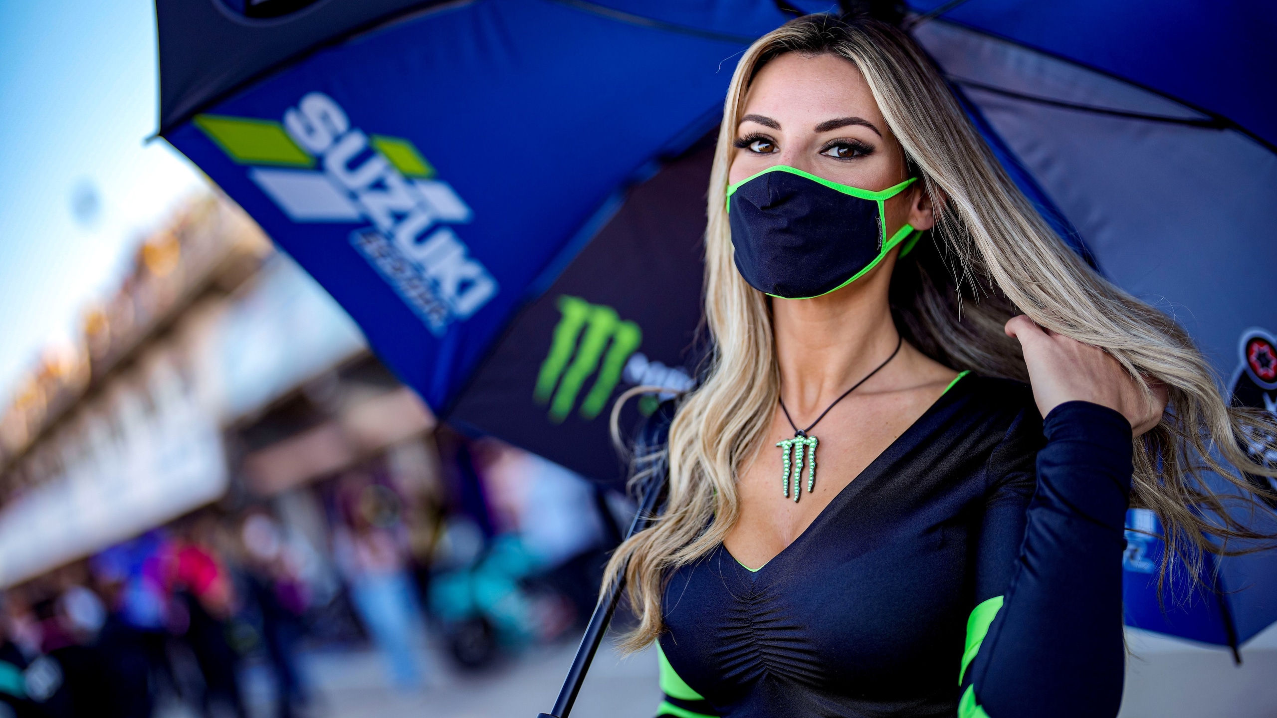 MotoGP Valencia: le ombrelline salutano la stagione 2021