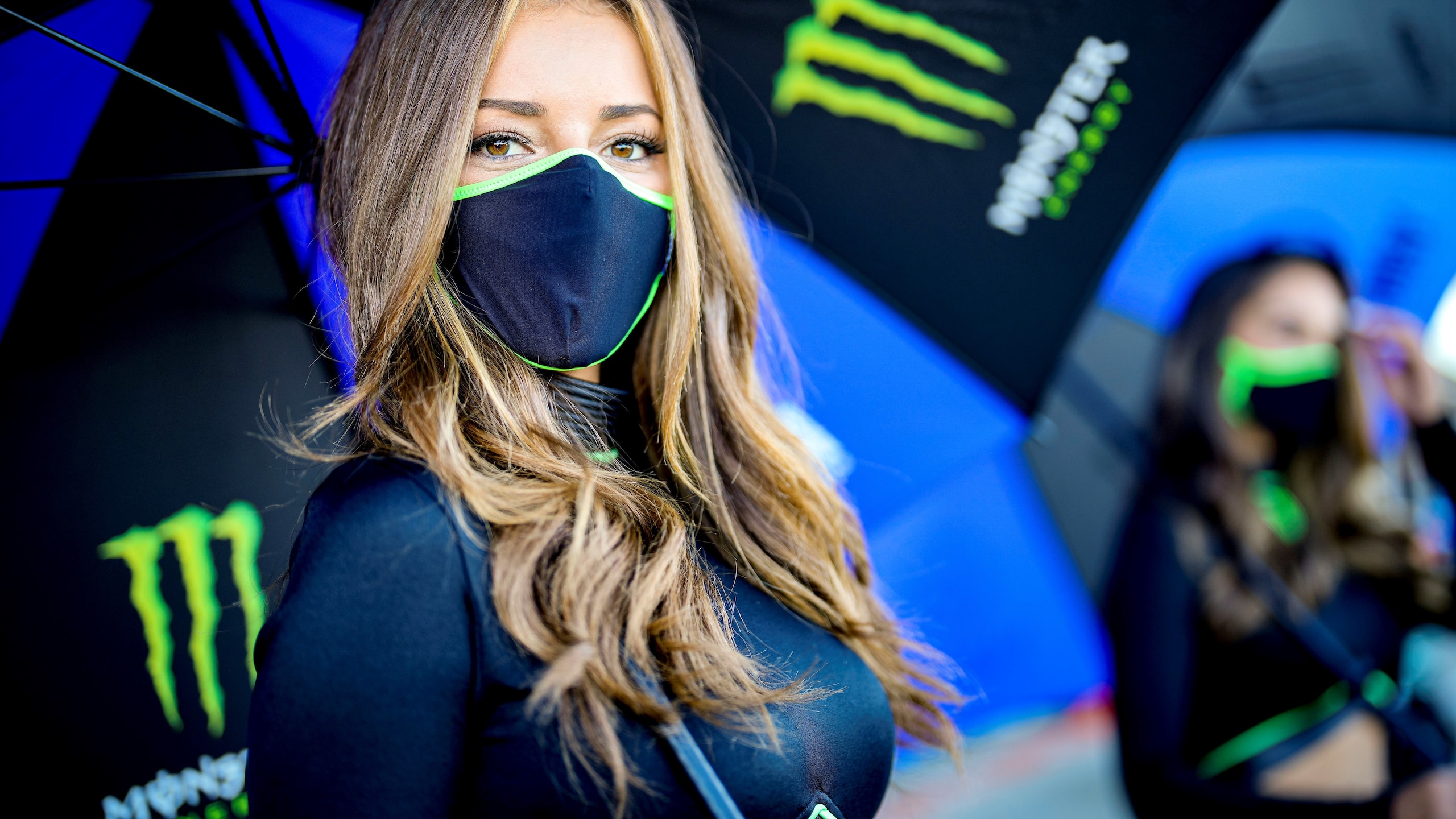 MotoGP Valencia: le ombrelline salutano la stagione 2021