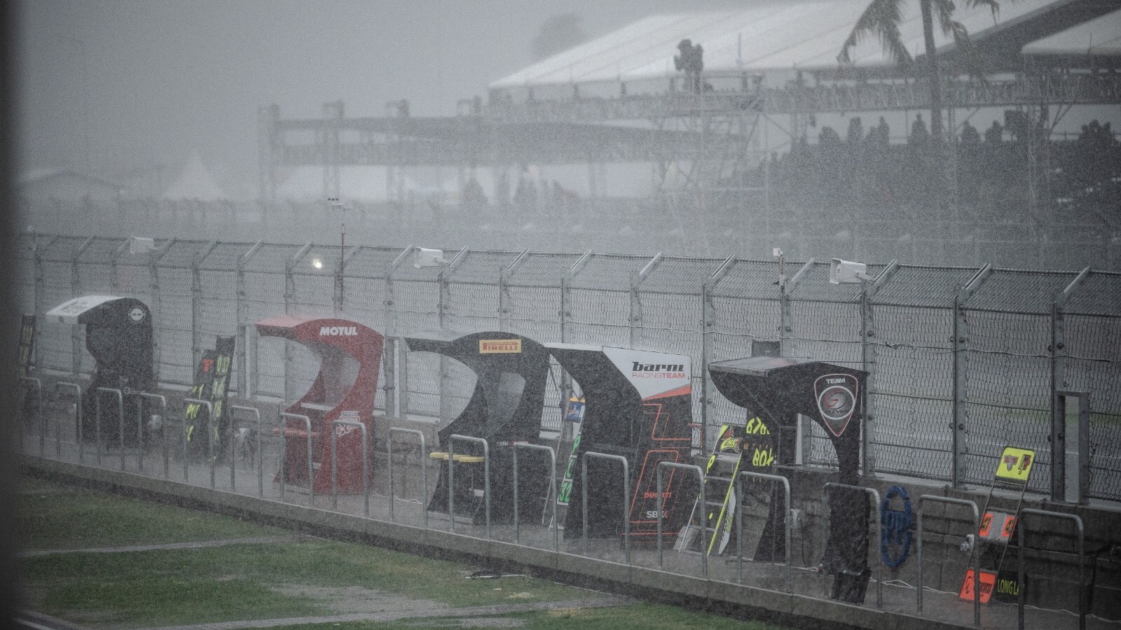 SBK: la pioggia battente a Mandalika interrompe il sabato di gara