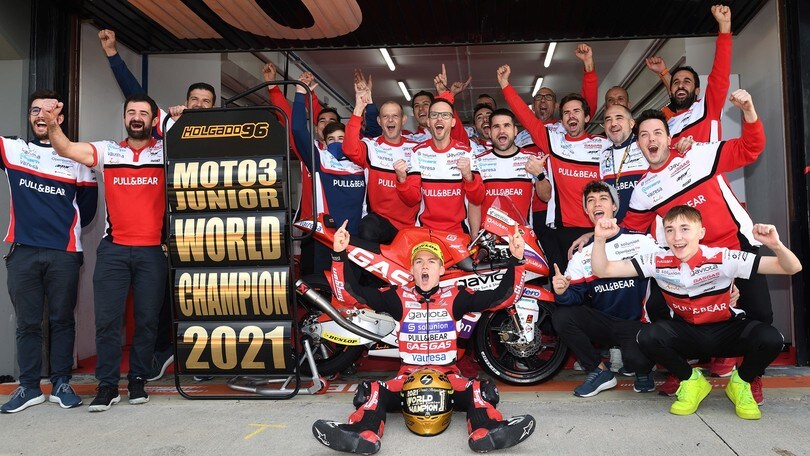CEV Valencia: Holgado conquista il titolo nel Mondiale Junior Moto3