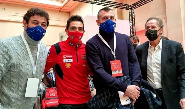 Ferrara, Vieri e Baresi: Michele Pirro incontra gli idoli del calcio