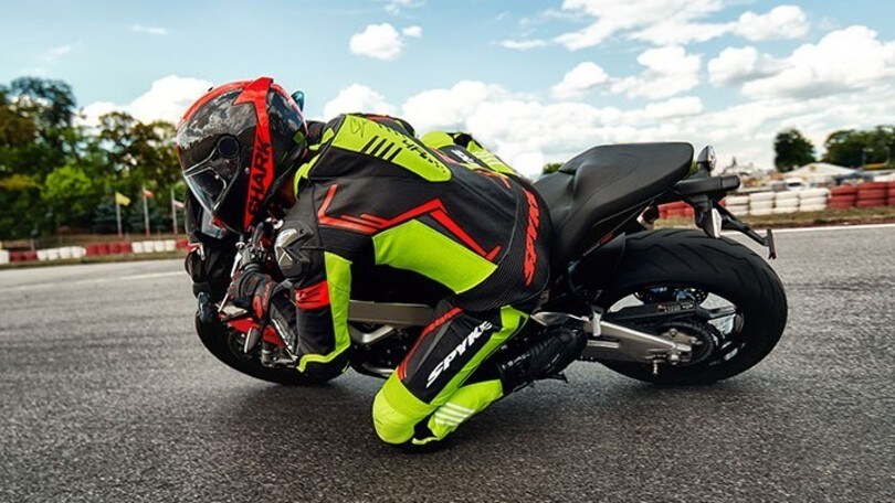 Spyke presenta la nuova tuta Assen Race 2.0