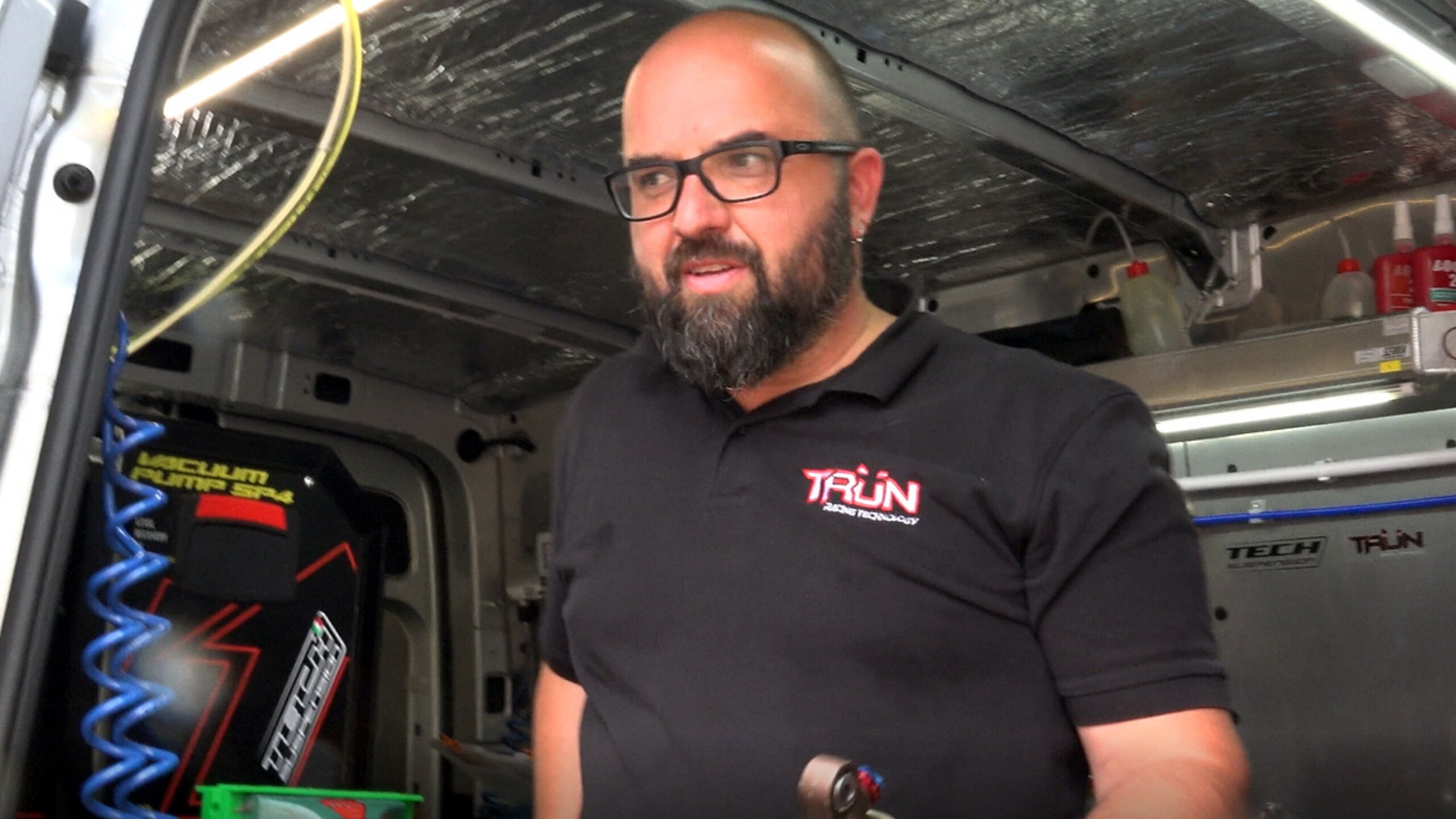 Manubri Larghi: Tron, il mago delle sospensioni