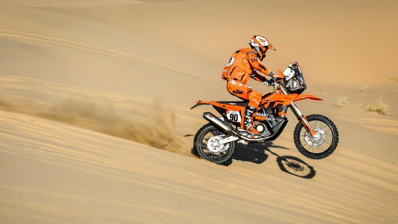 Le foto delle prime, intense, giornate di Danilo Petrucci alla Dakar