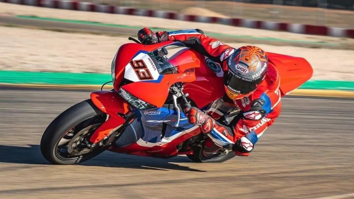 MotoGP, Marquez prepares for Sepang by riding the CBR 600 at Aragón