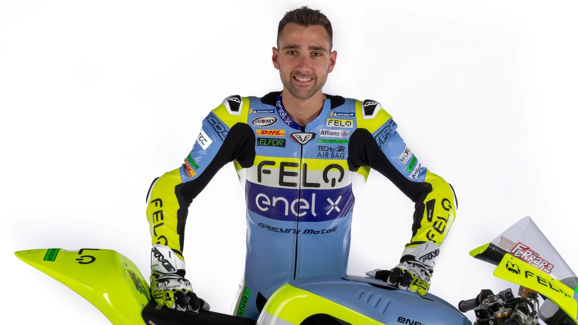 MotoE: Ferrari e Finello presentano la livrea 2022 del Team Gresini