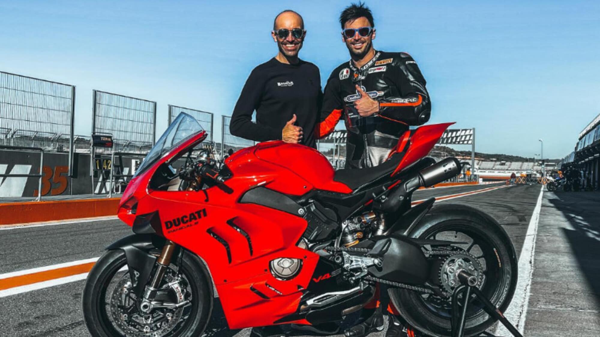 National Trophy 1000: Luca Salvadori con Broncos Racing e la Ducati V4S