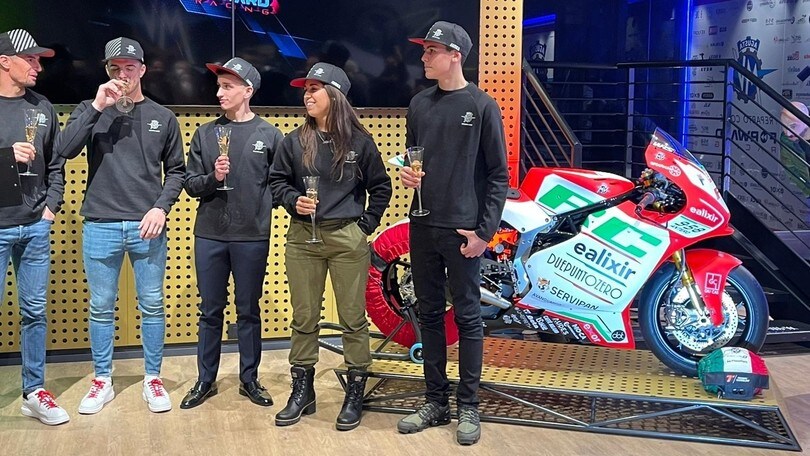 MV Agusta Forward Racing presenta moto e piloti per il 2022