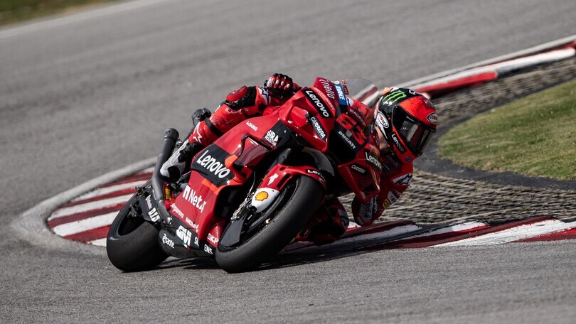 MotoGP, Test Sepang: le prime foto in pista in arrivo dalla Malesia