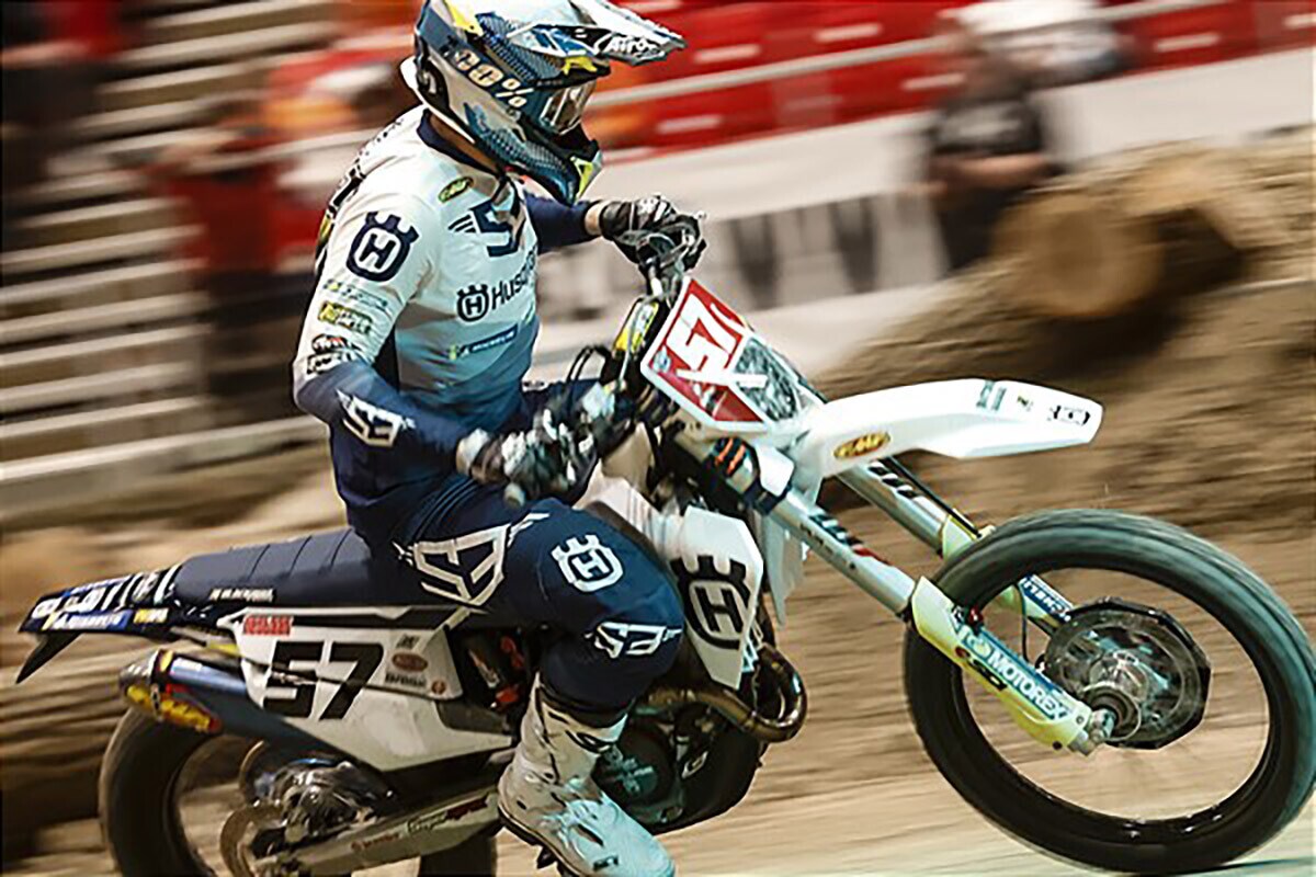 Mondiale Indoor SuperEnduro, Ungheria: Billy Bolt domina e allunga in classifica