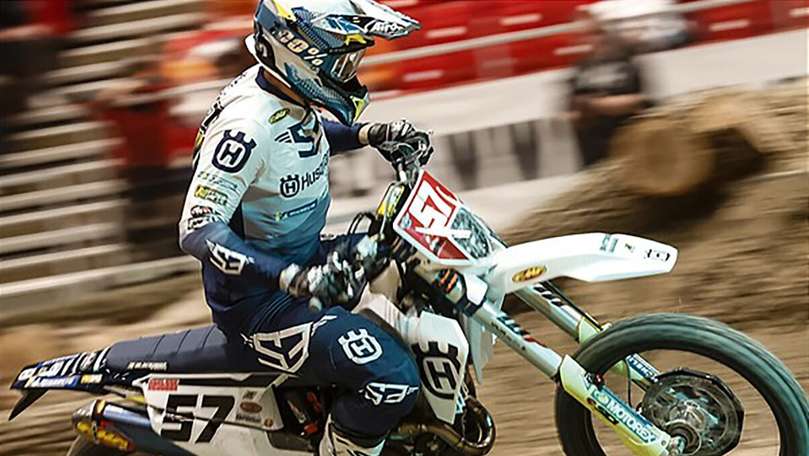Mondiale Indoor SuperEnduro, Ungheria: Billy Bolt domina e allunga in classifica