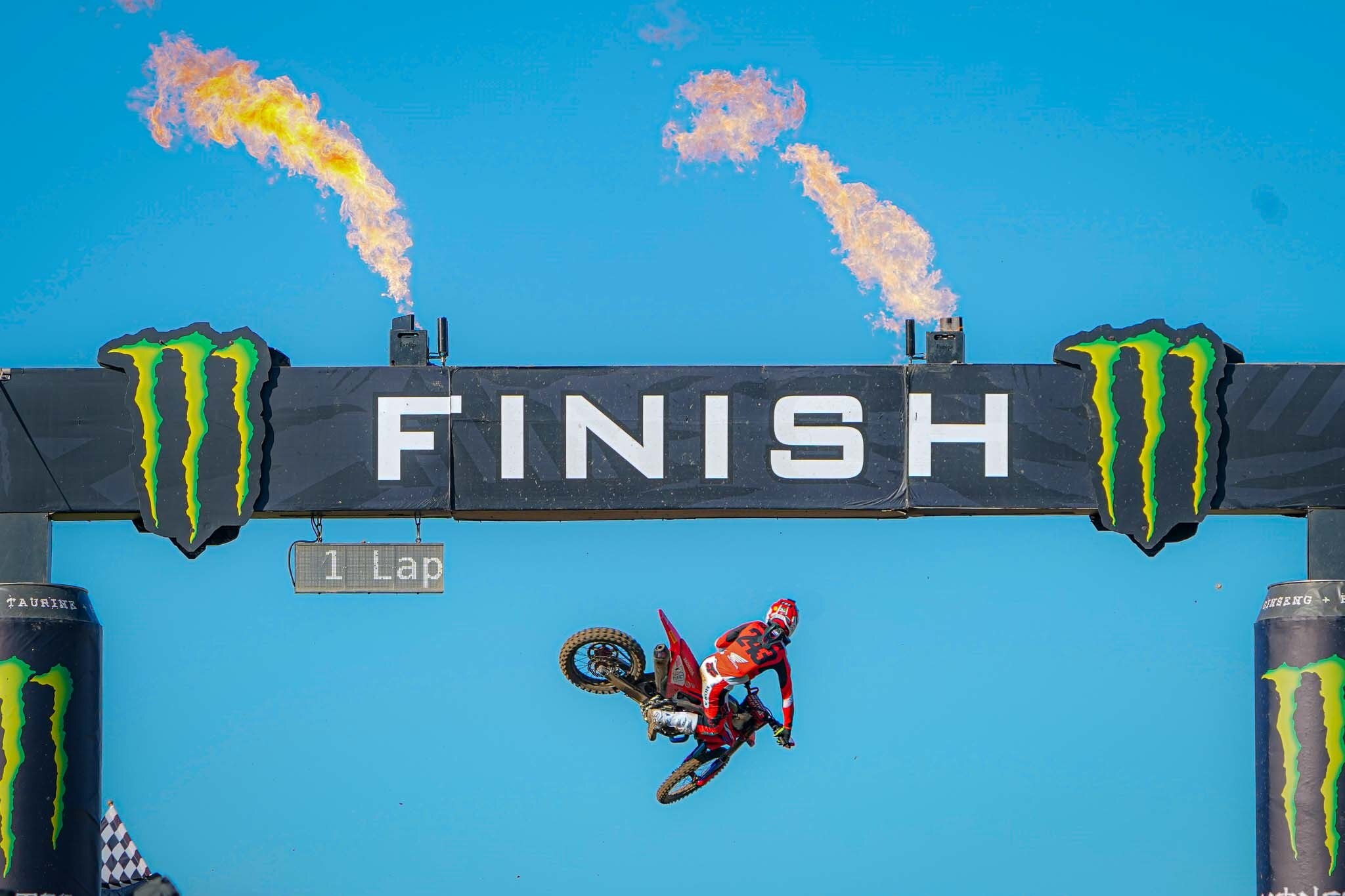 MXGP della Gran Bretagna: a Gajser la prima manche