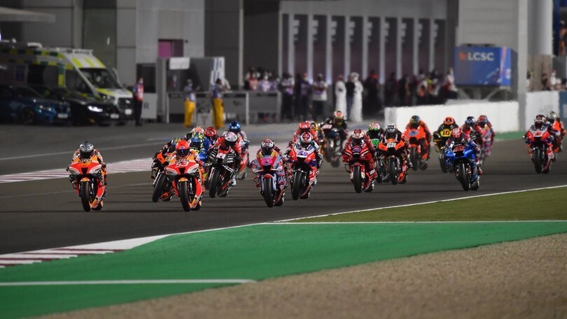 MotoGP Qatar: Gli scatti "live" della gara della master class