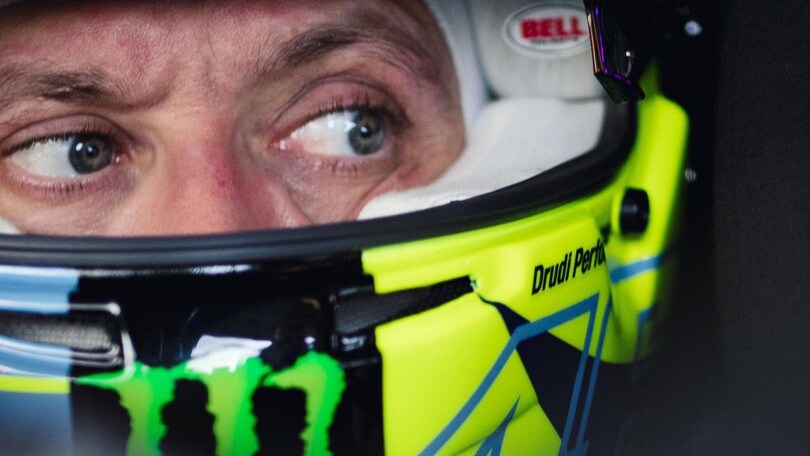 GT, Valentino Rossi in pista al Paul Ricard: le immagini